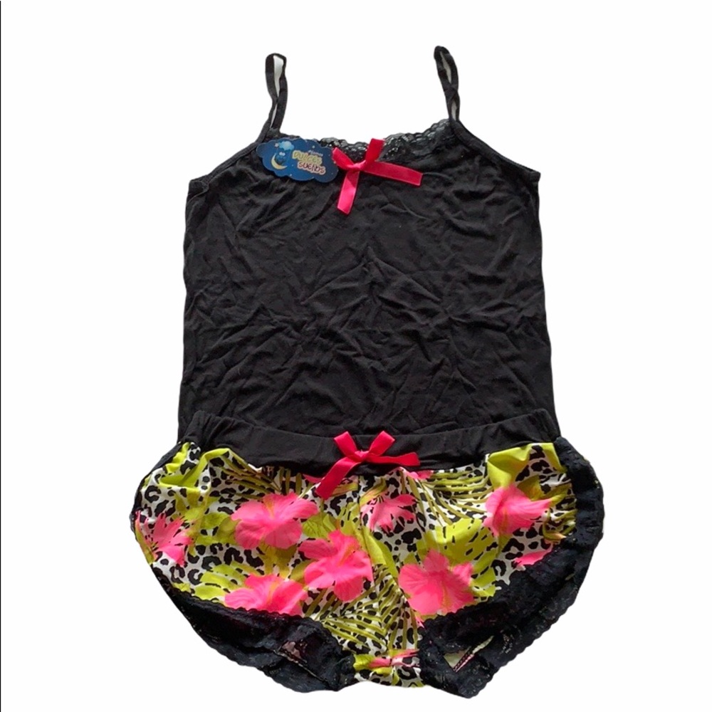 Black Pijama set tank top & shorts in size M
